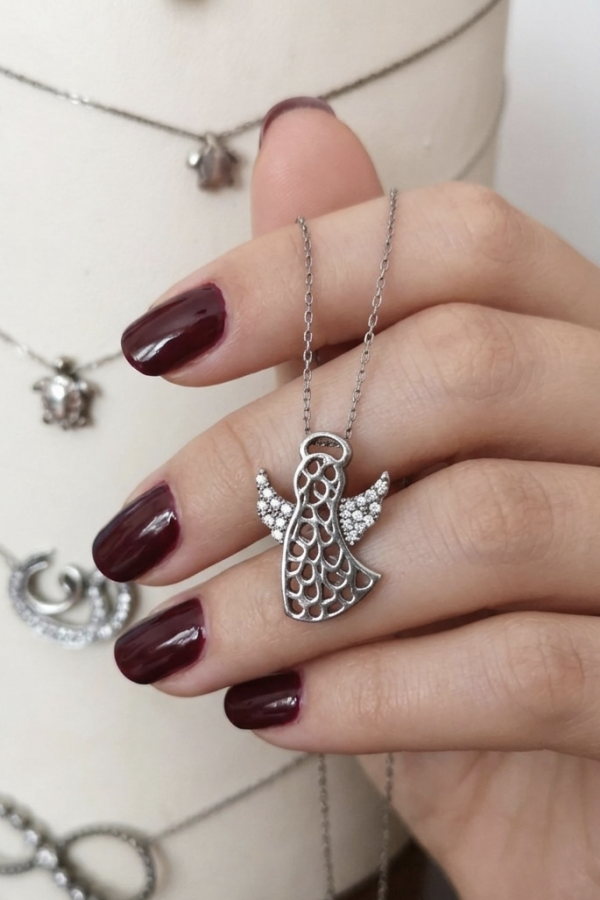 Kanatları Taşlı Melek Motif Gümüş Mini Kolye