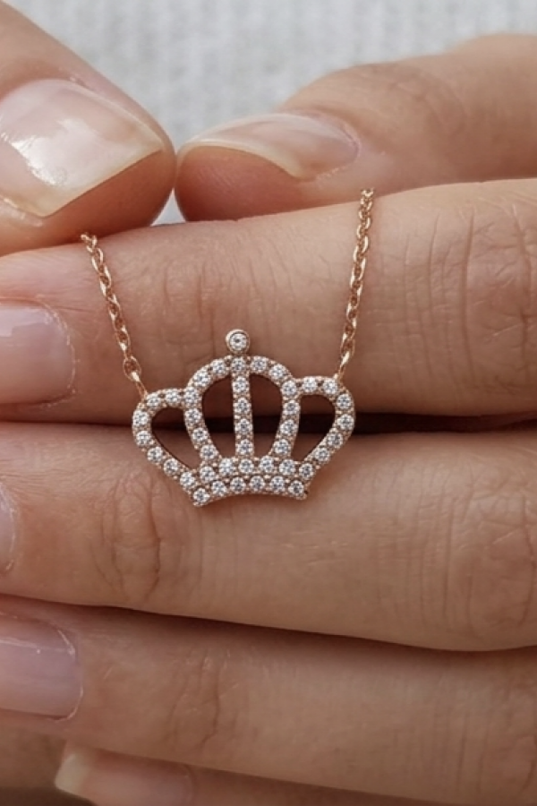 Taç Motif Gümüş Mini Kolye Taç Motif Gümüş Mini Kolye