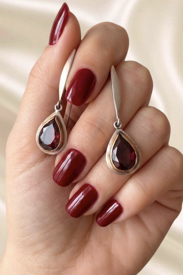 Mürdüm Topaz Taşlı Gümüş Tasarım Küpe Çifti