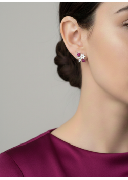 Çiçek Motif Sedef Taşlı Beyaz Küpe Çifti 