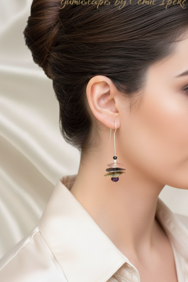 Ametist Taşlı Üç Renkli Plaka Gümüş Küpe Çifti 