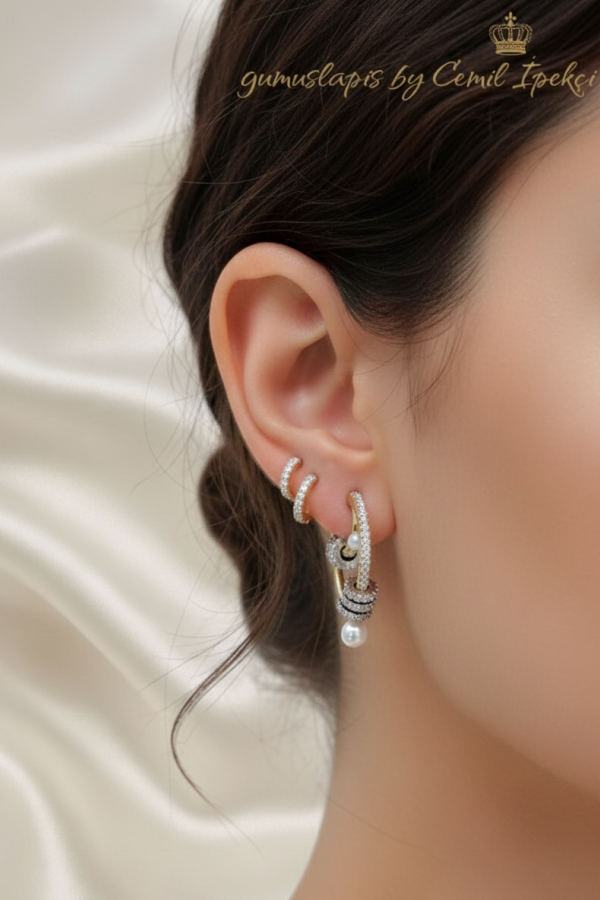 İnci Motif Sarı Beyaz Yarım Halka Küpe Çifti