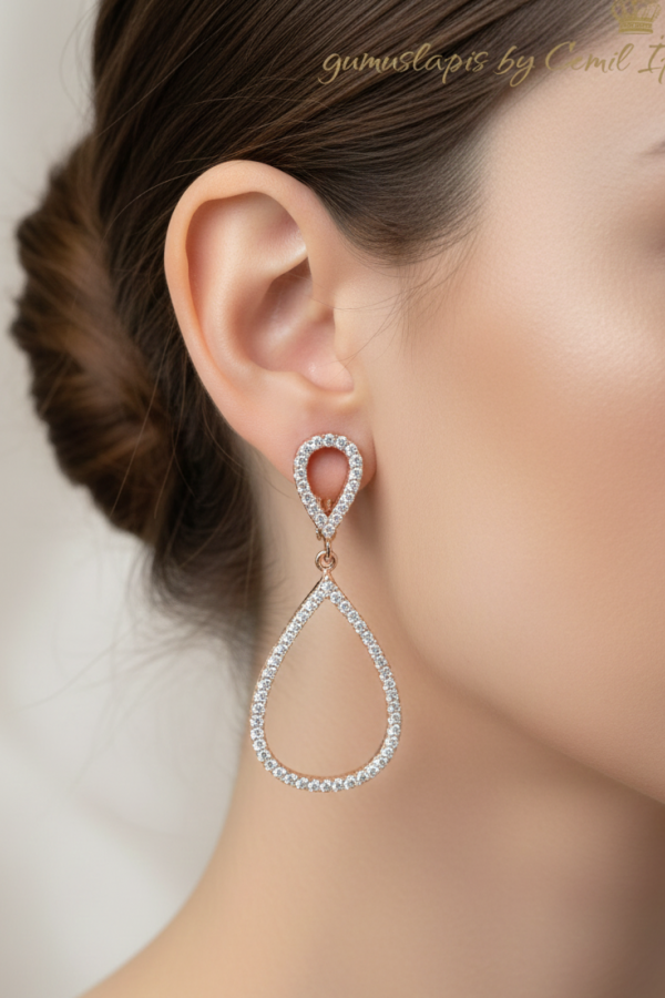 Damla Motif Gümüş Küpe Çifti 