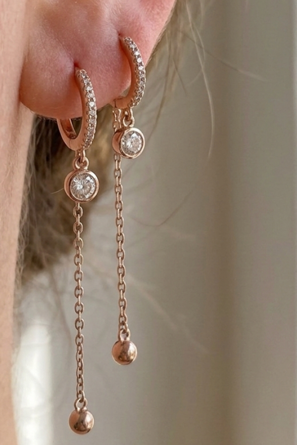 Taş ve Top Motif Zincir Sallantılı Gümüş Küpe