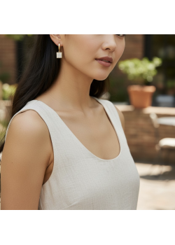 Kare Motif Altın Kaplama Gümüş Küpe 