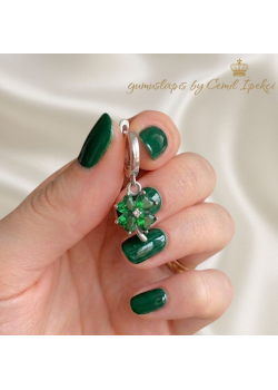 Peridot Taşlı Yonca Motif Gümüş Küpe