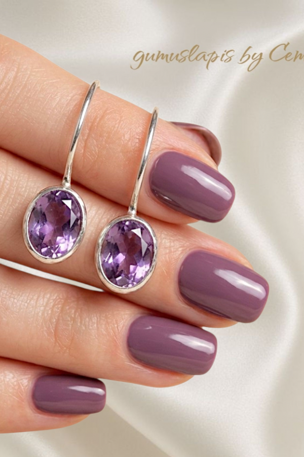 Ametist Taşlı Arkası Geçmeli Gümüş Küpe 