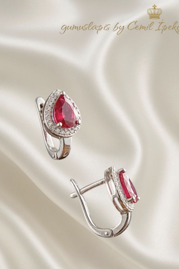 Lab Rubilitte Taşlı Damla Motif Gümüş Küpe