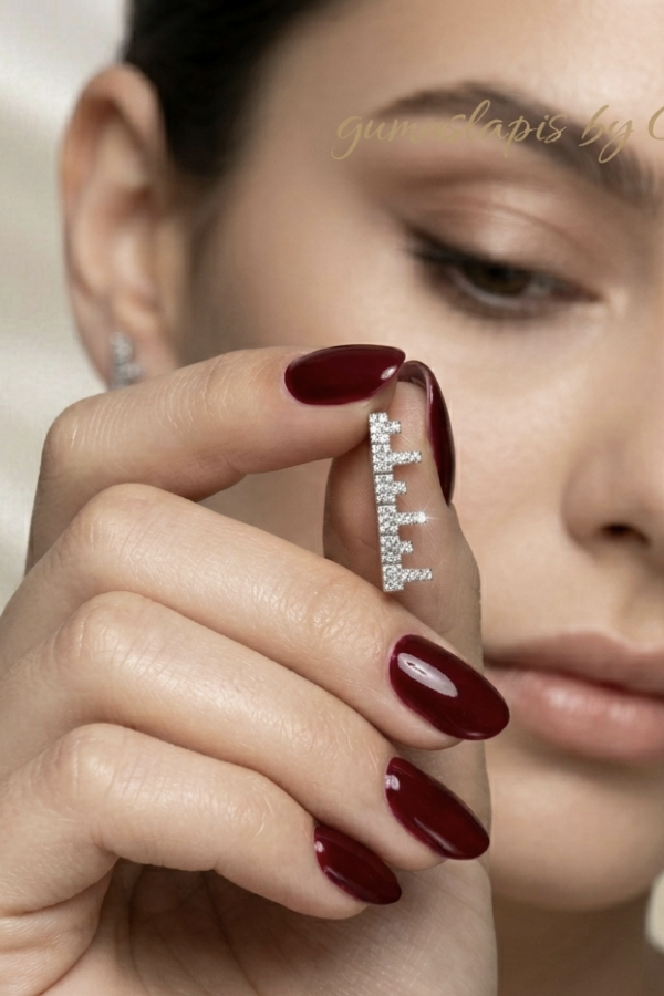 Çubuk Motif Vidalı Gümüş Küpe