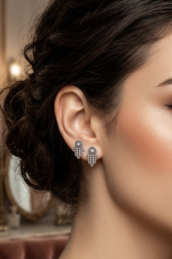 Markazit Taşlı Fatıma Ana Motif Eskitme Gümüş Mini Küpe