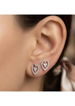 İçi Üç Taşlı Kalp Motif Vidalı Gümüş Küpe