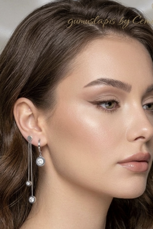 Bir Tarafı Sallantılı Diğer Tarafı Yarım Halka Çelik Küpe Çifti 