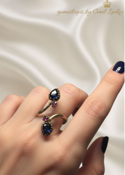 Safir ve Yakut Taşlı Üstü Açık Eskitme Gümüş Yüzük