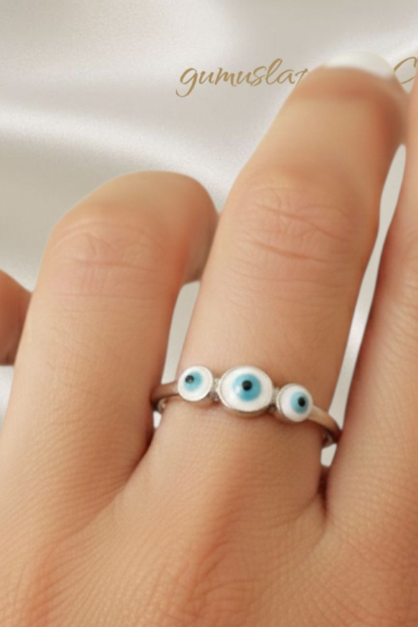 Üç Nazar Boncuk Desen Mineli Gümüş Yüzük