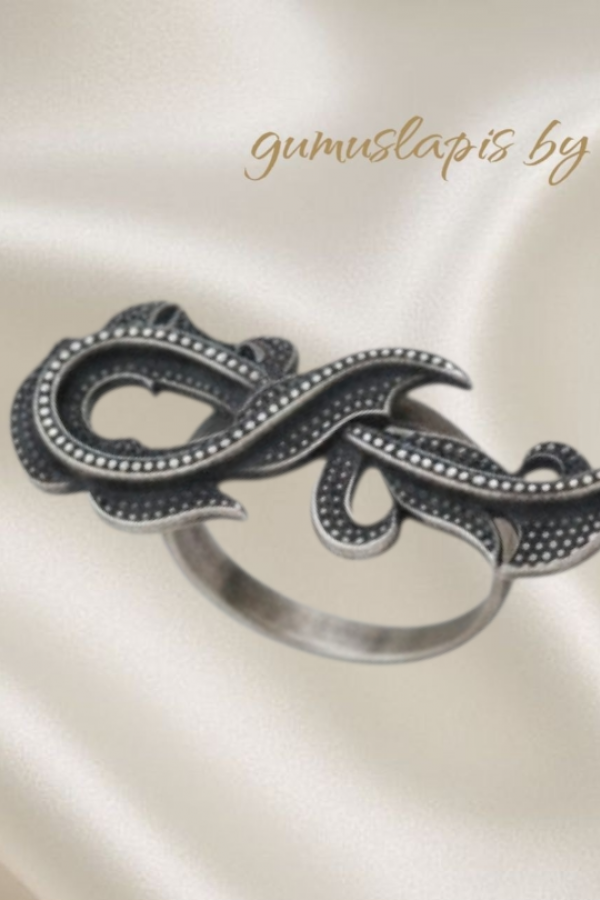 Modernize Tarz Rumi Motif Eskitme Gümüş Yüzük