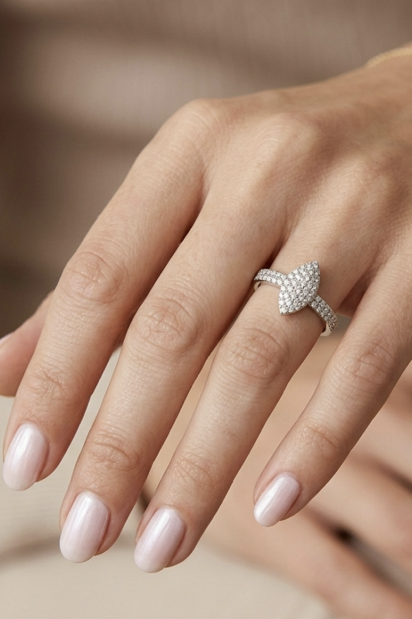 Mekik Model Yarım Suyolu Taşlı Gümüş Yüzük