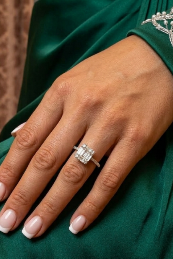 Mini Kare Motif Baget Taşlı Gümüş Yüzük