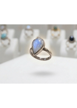 Aytaşı Taşlı Damla Motif Gümüş Beyaz Yüzük 