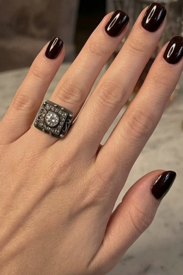 Zirkon Taşlı Kare Motif Siyah Kaplama Gümüş Yüzük