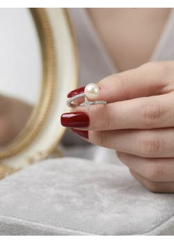 Yarım Taşlı Bir Ucu İncili Gümüş Yüzük