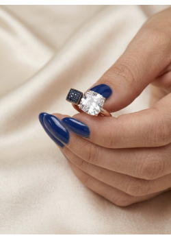 Safir ve Laboratuvar Pırlantası Taşlı Kare Motif Gümüş Yüzük