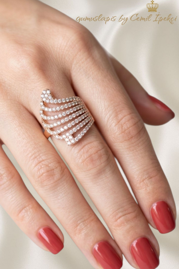 Yarım Dalga Motif Zirkon Taşlı Gümüş Rose Kaplama Yüzük