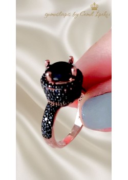 Siyah Safir ve Onix Taşlı Gümüş Yüzük (rose)