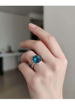 İri Yuvarlak Lab Topaz Taşlı Gümüş Yüzük