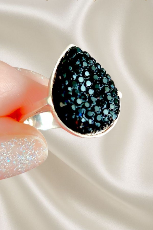 Onix Taşlı Damla Motif Gümüş Yüzük 