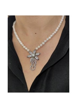 Gümüş Uçlu Çiçek Motif İncili Dizi Kolye 