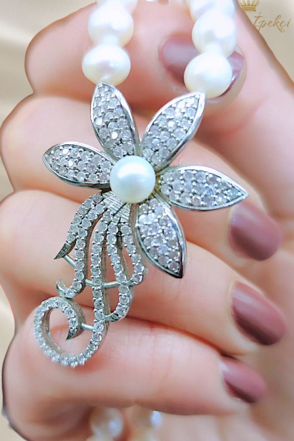 Gümüş Uçlu Çiçek Motif İncili Dizi Kolye 