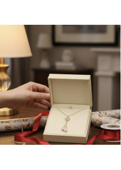 Sallantılı İki İnci Taşlı Çiçek Motif Gümüş Kolye