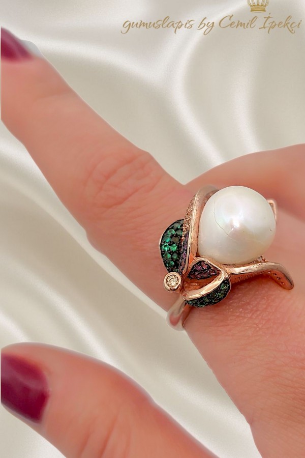 İnci ve Renkli Taşlarla Süslü Yaprak Motif Gümüş Yüzük