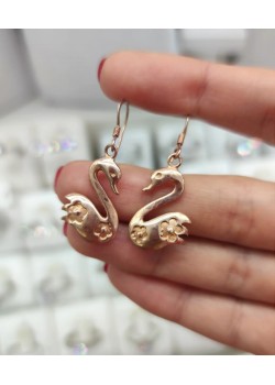 Kuğu motif dövme gümüş küpe çifti